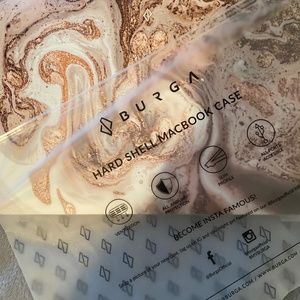 BURGA MacBook Pro 13" Hard Shell Case - Cappuccino